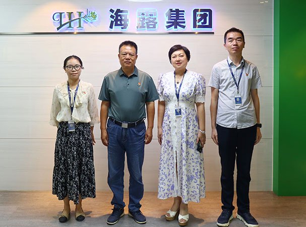 市社工部党建工作领导员到企对接党建工作